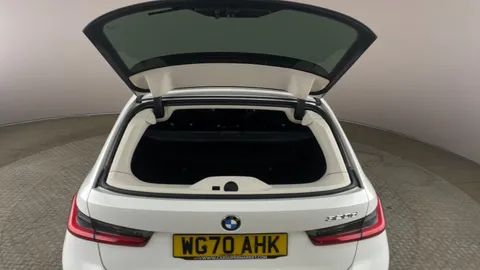 BMW 3 Series Touring 320d MHT SE Step Auto