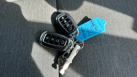 HYUNDAI KONA 100kW Premium 39kWh Auto