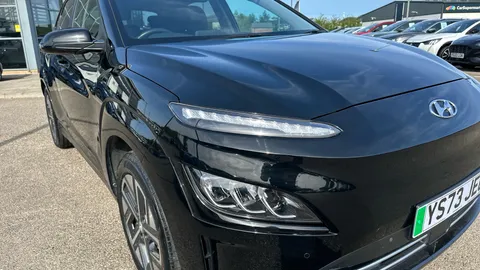HYUNDAI KONA 100kW Premium 39kWh Auto