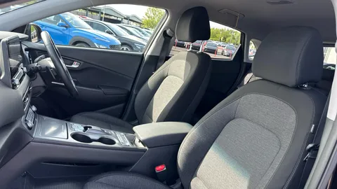 HYUNDAI KONA 100kW Premium 39kWh Auto