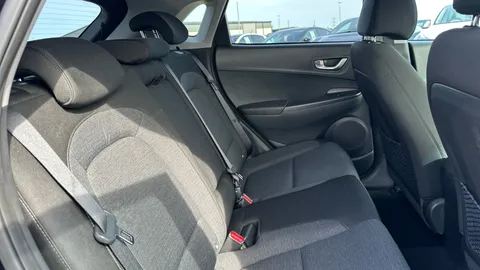 HYUNDAI KONA 100kW Premium 39kWh Auto