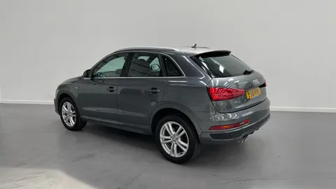 AUDI Q3 2.0 TDI S Line Edition