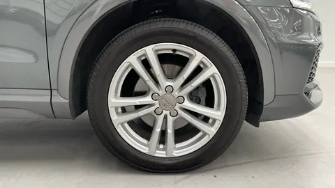 AUDI Q3 2.0 TDI S Line Edition