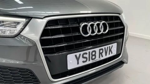 AUDI Q3 2.0 TDI S Line Edition