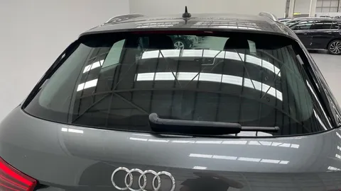 AUDI Q3 2.0 TDI S Line Edition
