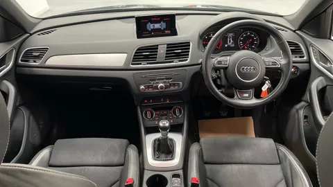 AUDI Q3 2.0 TDI S Line Edition