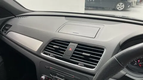 AUDI Q3 2.0 TDI S Line Edition