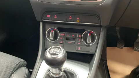 AUDI Q3 2.0 TDI S Line Edition