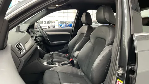 AUDI Q3 2.0 TDI S Line Edition