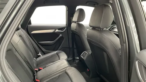 AUDI Q3 2.0 TDI S Line Edition