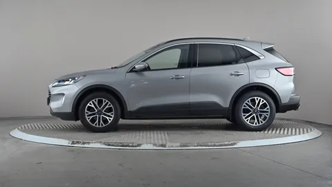 FORD KUGA 1.5 EcoBoost 150 Titanium Edition