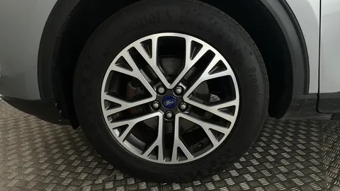 FORD KUGA 1.5 EcoBoost 150 Titanium Edition