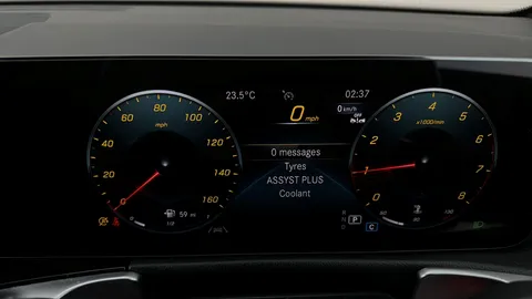MERCEDES-BENZ GLB GLB 200 AMG Line Executive 7G-Tronic