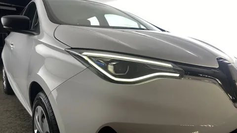 RENAULT ZOE 80kW i Play R110 50kWh Auto