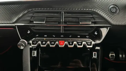PEUGEOT 2008 1.5 BlueHDi GT Line
