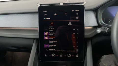 POLESTAR 2 220kW 82kWh Long Range SM [Plus] Auto