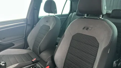 VOLKSWAGEN GOLF 1.5 TSI EVO 150 R-Line Edition