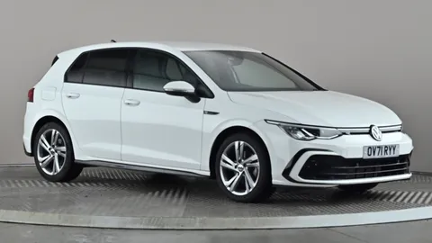 VOLKSWAGEN GOLF 1.5 TSI 150 R-Line