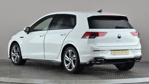 VOLKSWAGEN GOLF 1.5 TSI 150 R-Line