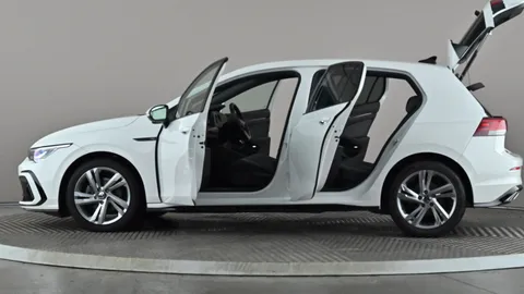 VOLKSWAGEN GOLF 1.5 TSI 150 R-Line