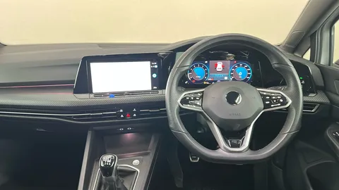 VOLKSWAGEN GOLF 1.5 TSI 150 R-Line