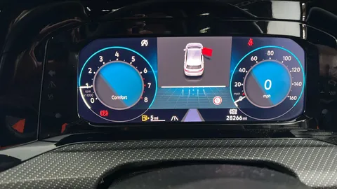 VOLKSWAGEN GOLF 1.5 TSI 150 R-Line