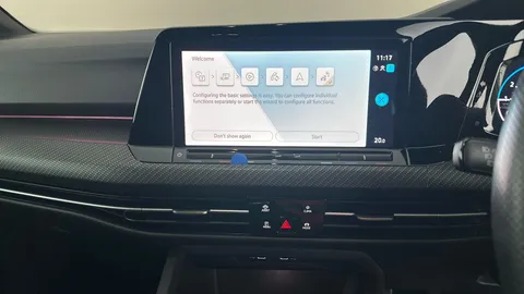 VOLKSWAGEN GOLF 1.5 TSI 150 R-Line