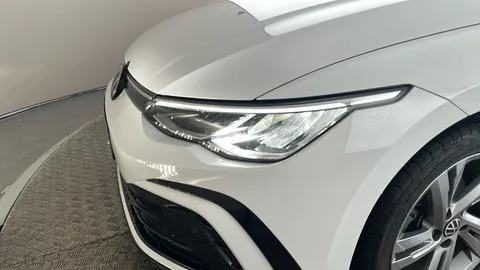 VOLKSWAGEN GOLF 1.5 TSI 150 R-Line