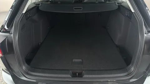 VOLKSWAGEN GOLF 2.0 TDI Life DSG