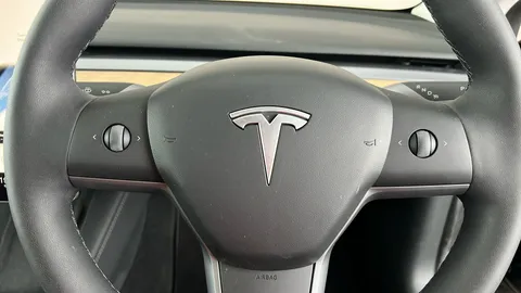 TESLA MODEL 3 Long Range AWD Auto