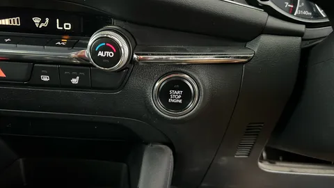 MAZDA 3 2.0 e-Skyactiv-X MHEV [186] Sport Lux