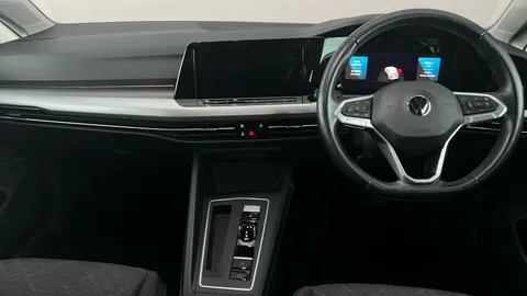 VOLKSWAGEN GOLF 1.5 eTSI 150 Life DSG