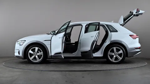 AUDI E-TRON 230kW 50 Quattro 71kWh Technik Auto