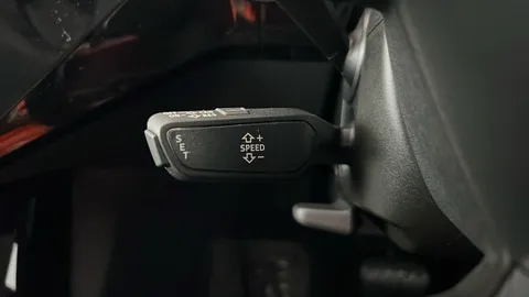 AUDI E-TRON 230kW 50 Quattro 71kWh Technik Auto