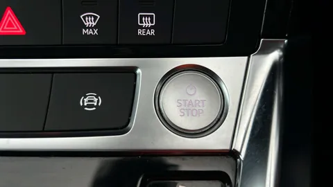 AUDI E-TRON 230kW 50 Quattro 71kWh Technik Auto