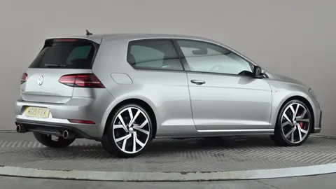 VOLKSWAGEN GOLF 2.0 TSI 245 GTI Performance