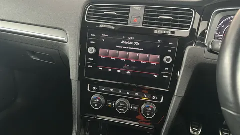 VOLKSWAGEN GOLF 2.0 TSI 245 GTI Performance