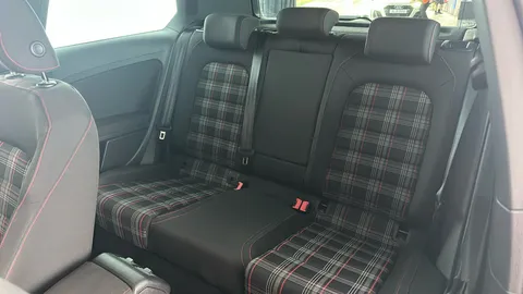 VOLKSWAGEN GOLF 2.0 TSI 245 GTI Performance