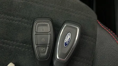 FORD KUGA 2.5 PHEV ST-Line X Edition CVT