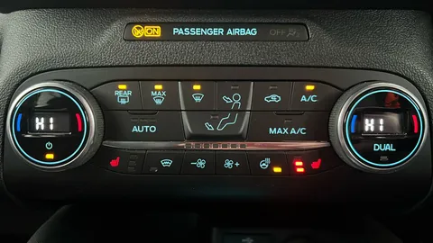 FORD KUGA 2.5 PHEV ST-Line X Edition CVT