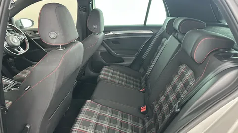 VOLKSWAGEN GOLF 2.0 TSI 245 GTI Performance DSG