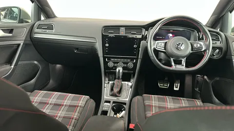 VOLKSWAGEN GOLF 2.0 TSI 245 GTI Performance DSG