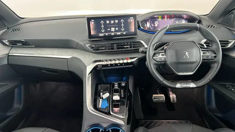 PEUGEOT 3008 1.2 Hybrid 136 GT e-DSC6