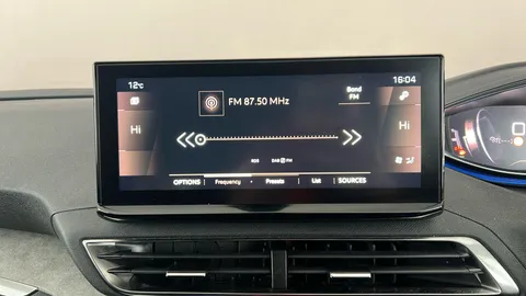 PEUGEOT 3008 1.2 Hybrid 136 GT e-DSC6