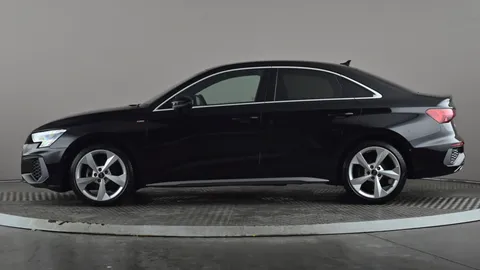 AUDI A3 35 TFSI S Line