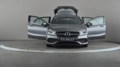 MERCEDES-BENZ A CLASS A160 AMG Line Auto