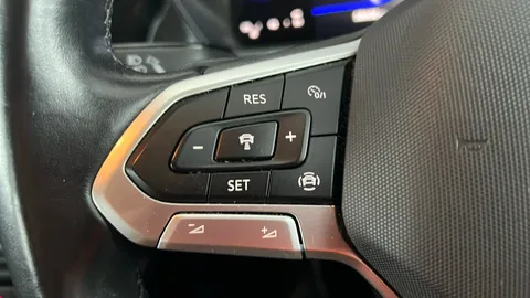 VOLKSWAGEN T-CROSS 1.0 TSI 110 SE DSG