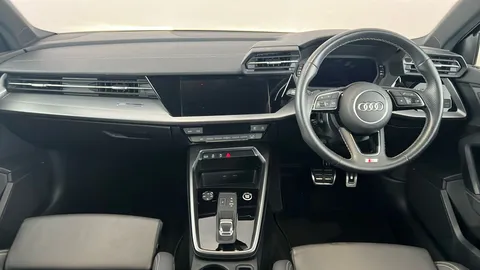 AUDI A3 30 TFSI S Line S Tronic