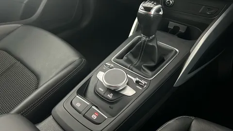 AUDI Q2 35 TFSI S Line