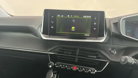 PEUGEOT 2008 1.2 PureTech 130 Allure Premium EAT8